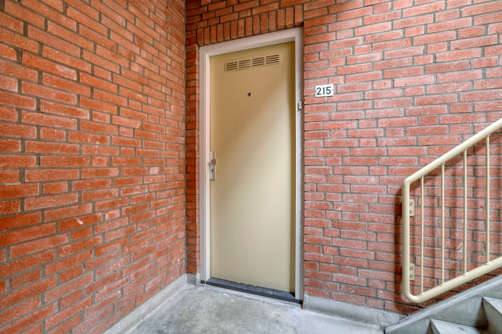 Photo 28 of Binnenhof 215