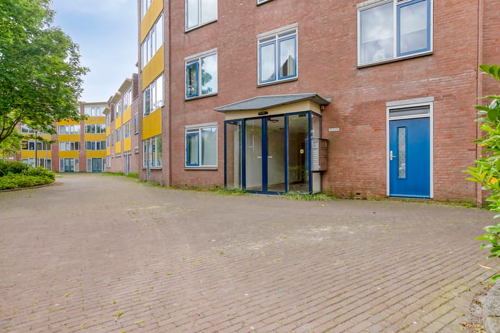 Photo 31 of Binnenhof 215