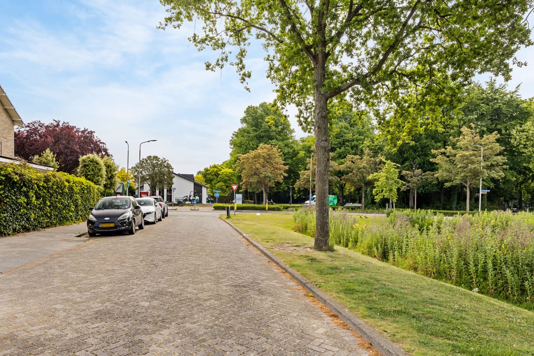 Foto 28 van Admiraal Helfrichsingel 2