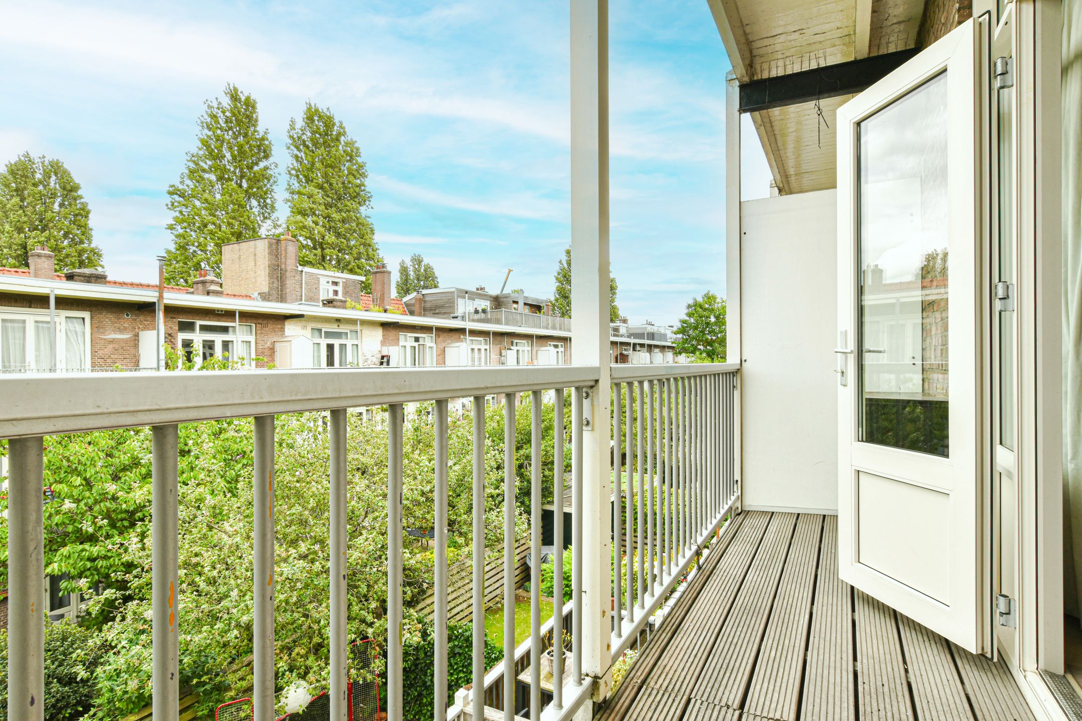 Foto 42 van Linnaeusparkweg 135-1