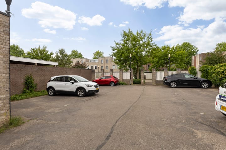 Foto 50 van Florimont 10