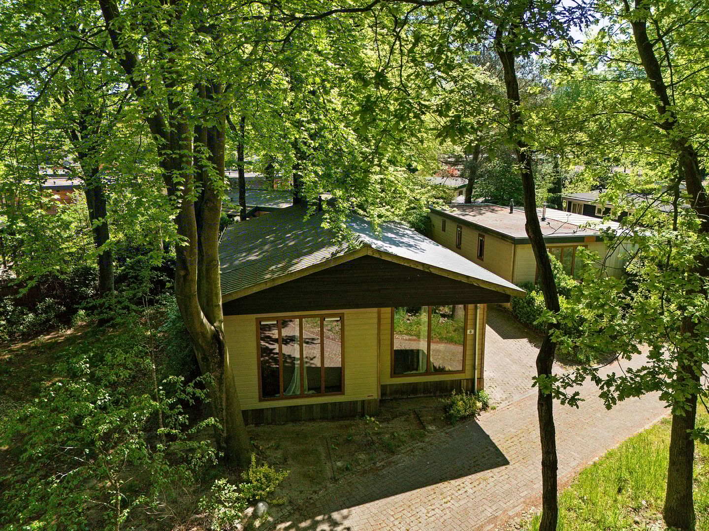 Photo 1 of Steenbakkersweg 3-8