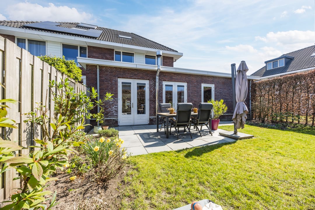 Foto 2 van Zilveresdoorn 27