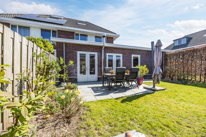 Foto 2 van Zilveresdoorn 27