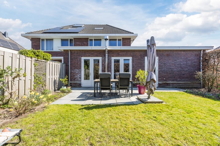 Foto 24 van Zilveresdoorn 27