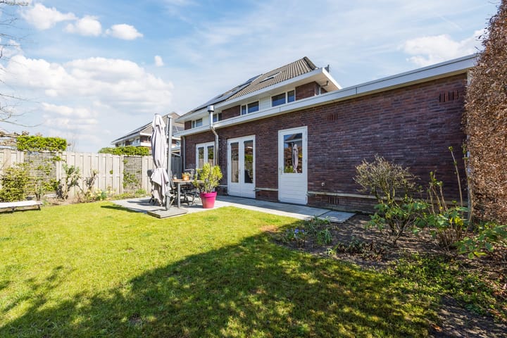 Foto 25 van Zilveresdoorn 27