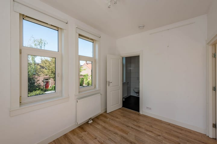 Foto 25 van Oosterstraat 34