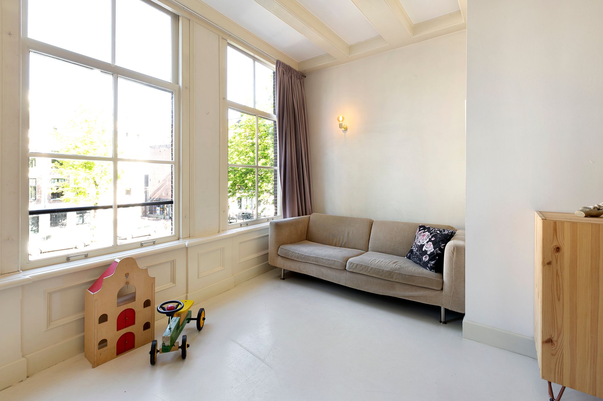 Foto 6 van Oudezijds Voorburgwal 233-B