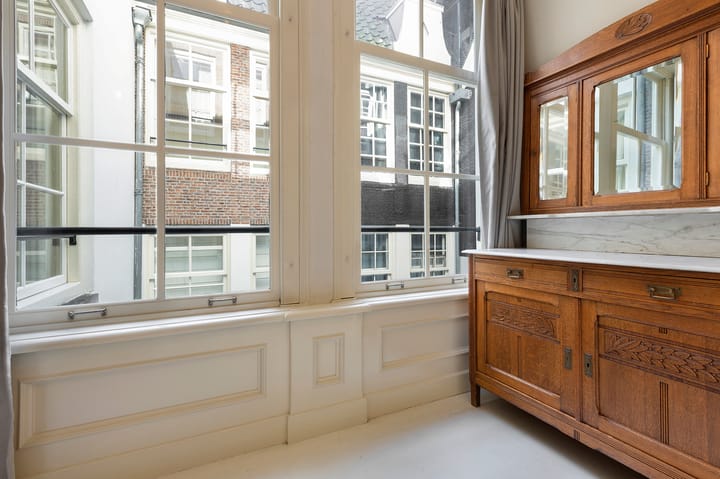 Foto 11 van Oudezijds Voorburgwal 233-B