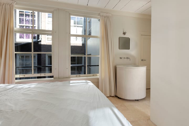 Foto 15 van Oudezijds Voorburgwal 233-B