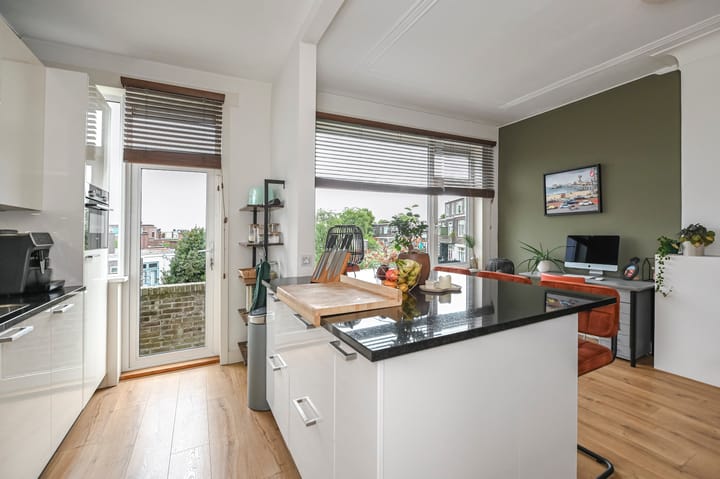 Foto 8 van Kamperfoeliestraat 209