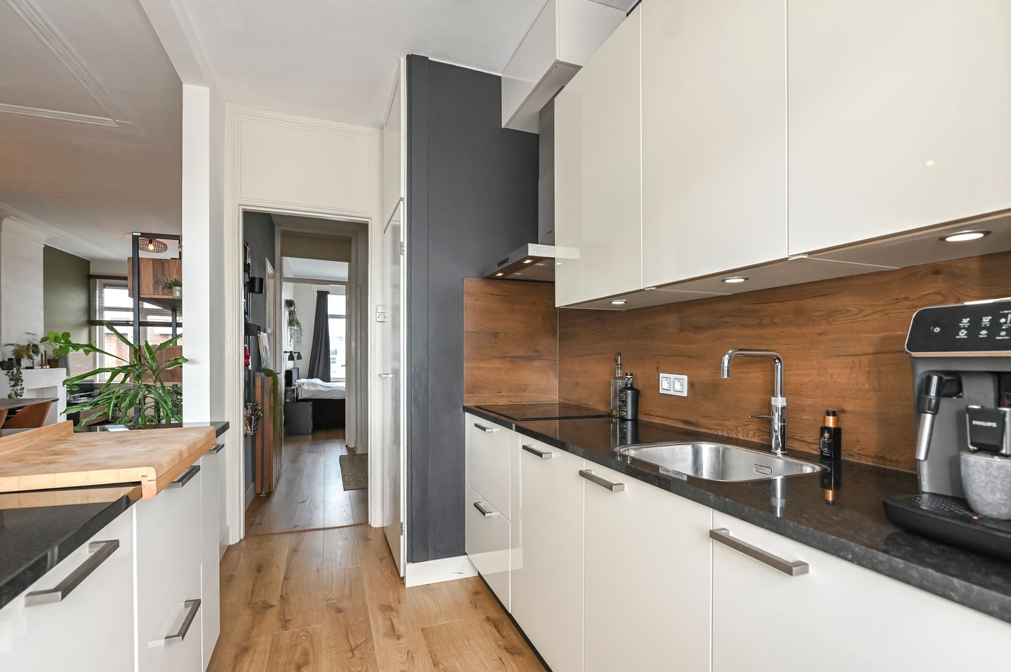 Photo 10 of Kamperfoeliestraat 209