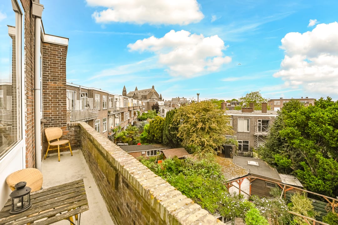 Photo 11 of Kamperfoeliestraat 209