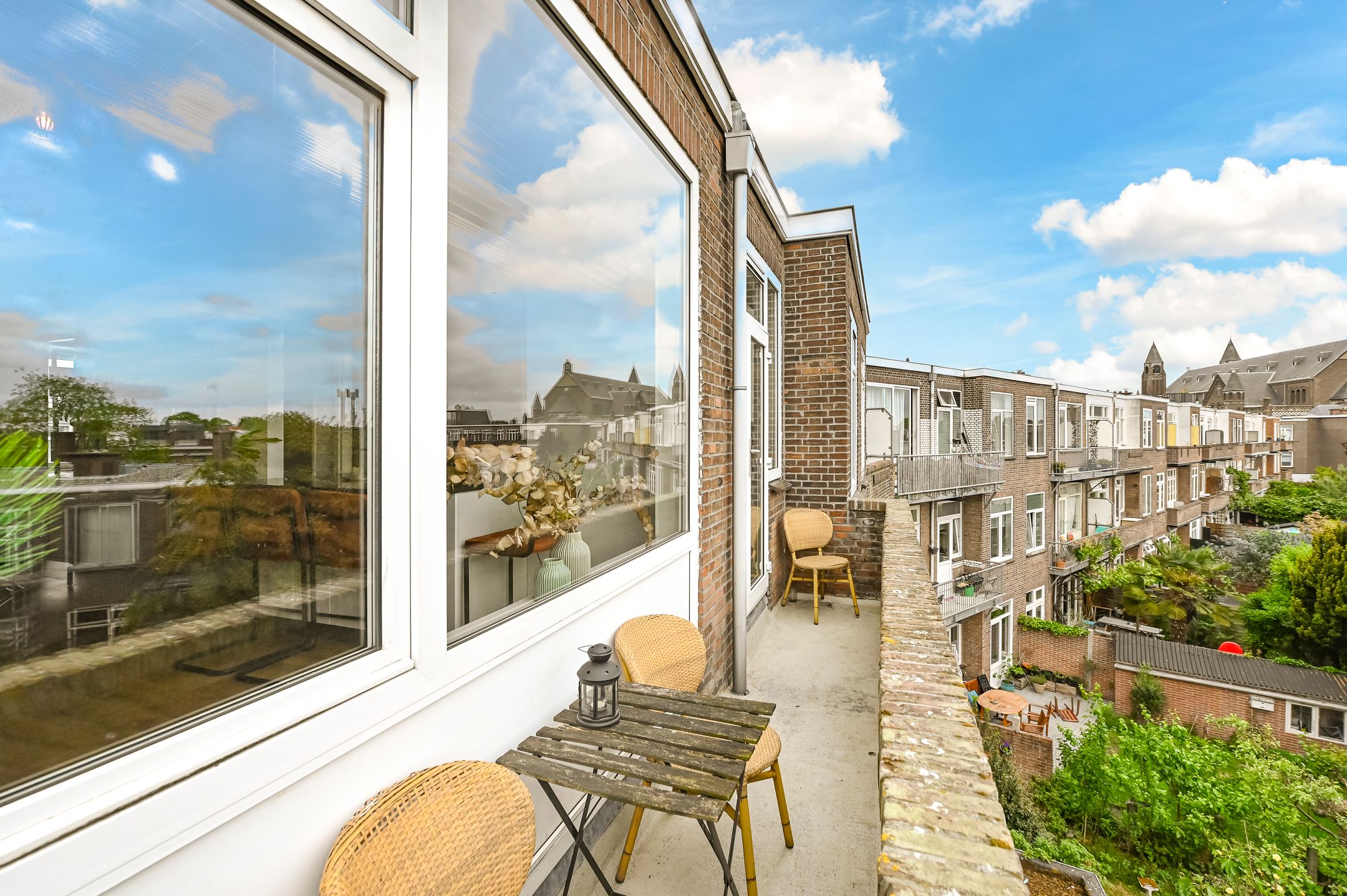 Photo 12 of Kamperfoeliestraat 209