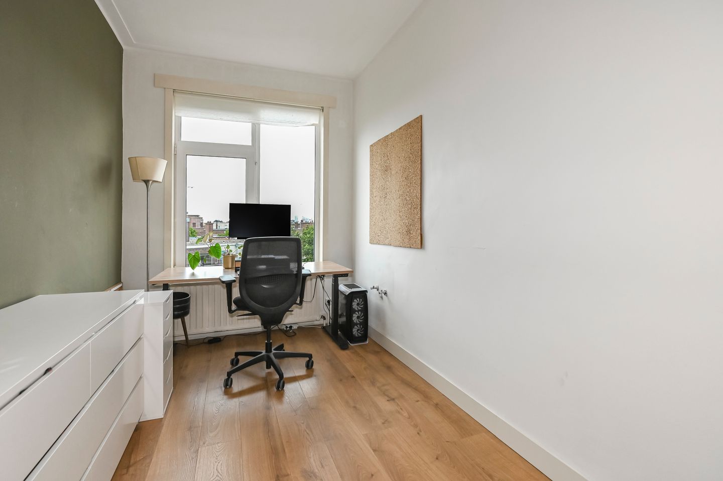 Photo 29 of Kamperfoeliestraat 209