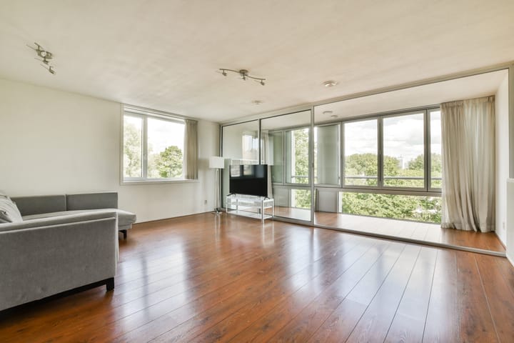 Foto 2 van Van Leijenberghlaan 2-H