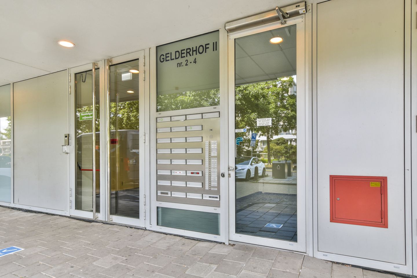 Photo 14 of Van Leijenberghlaan 2-H