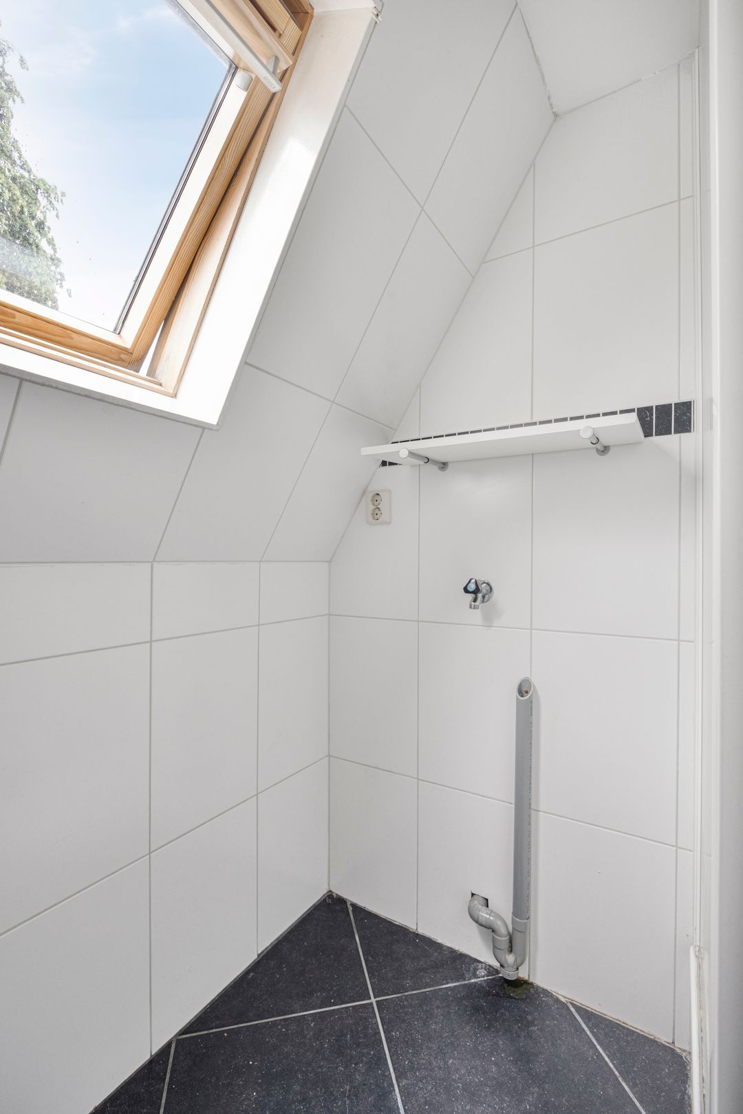 Foto 16 van Edeseweg 35-H