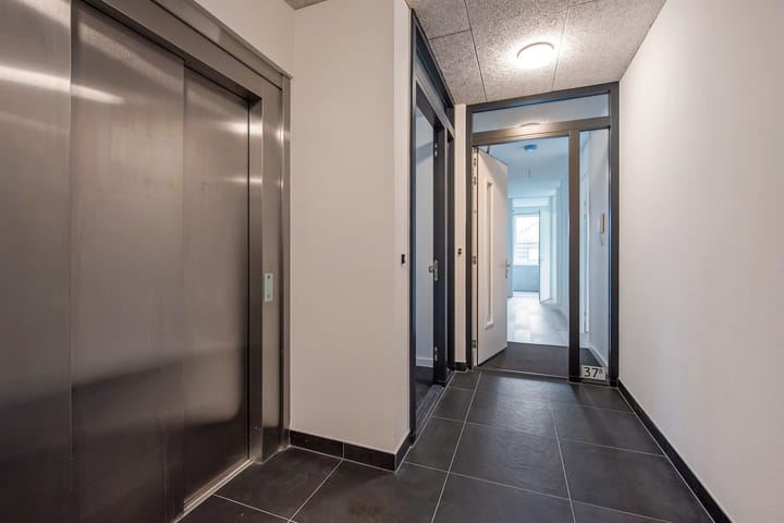 Photo 10 of Leidsewallen 37-A