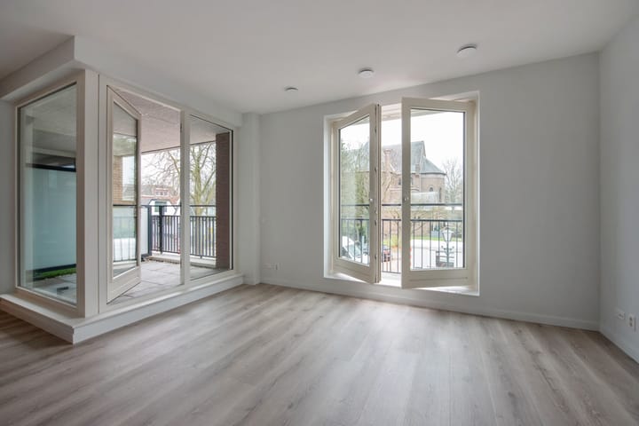 Photo 24 of Leidsewallen 37-A