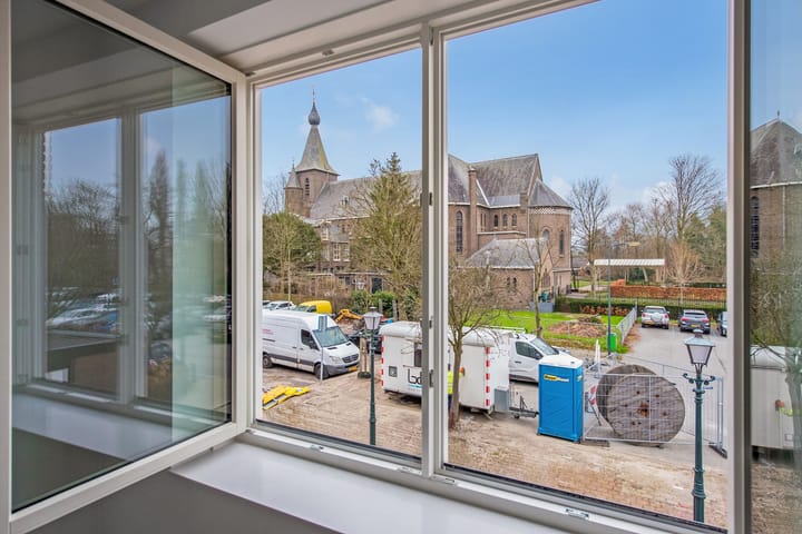 Photo 38 of Leidsewallen 37-A