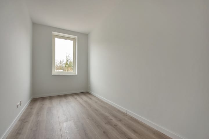 Photo 42 of Leidsewallen 37-A