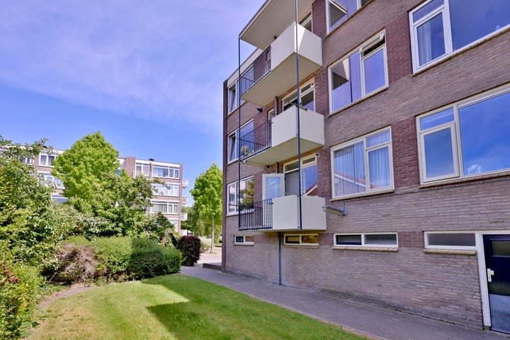 Foto 11 van Joost van den Vondellaan 26