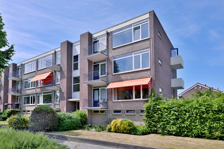 Foto 6 van Joost van den Vondellaan 26