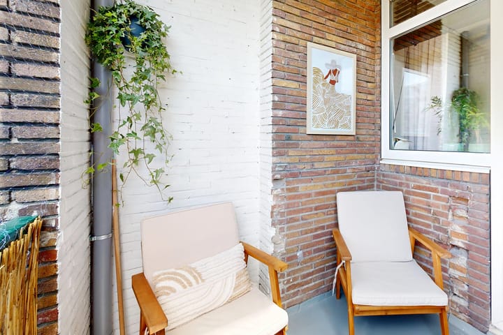 Photo 17 of Esmoreitstraat 41-2