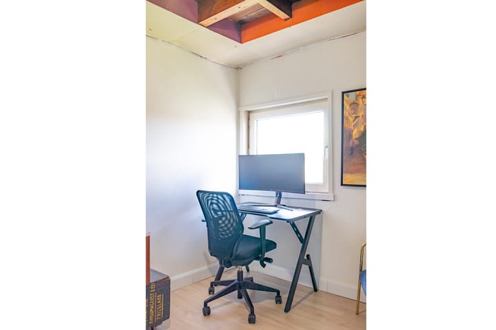 Photo 25 of Esmoreitstraat 41-2