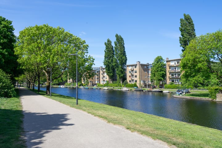 Photo 31 of Esmoreitstraat 41-2