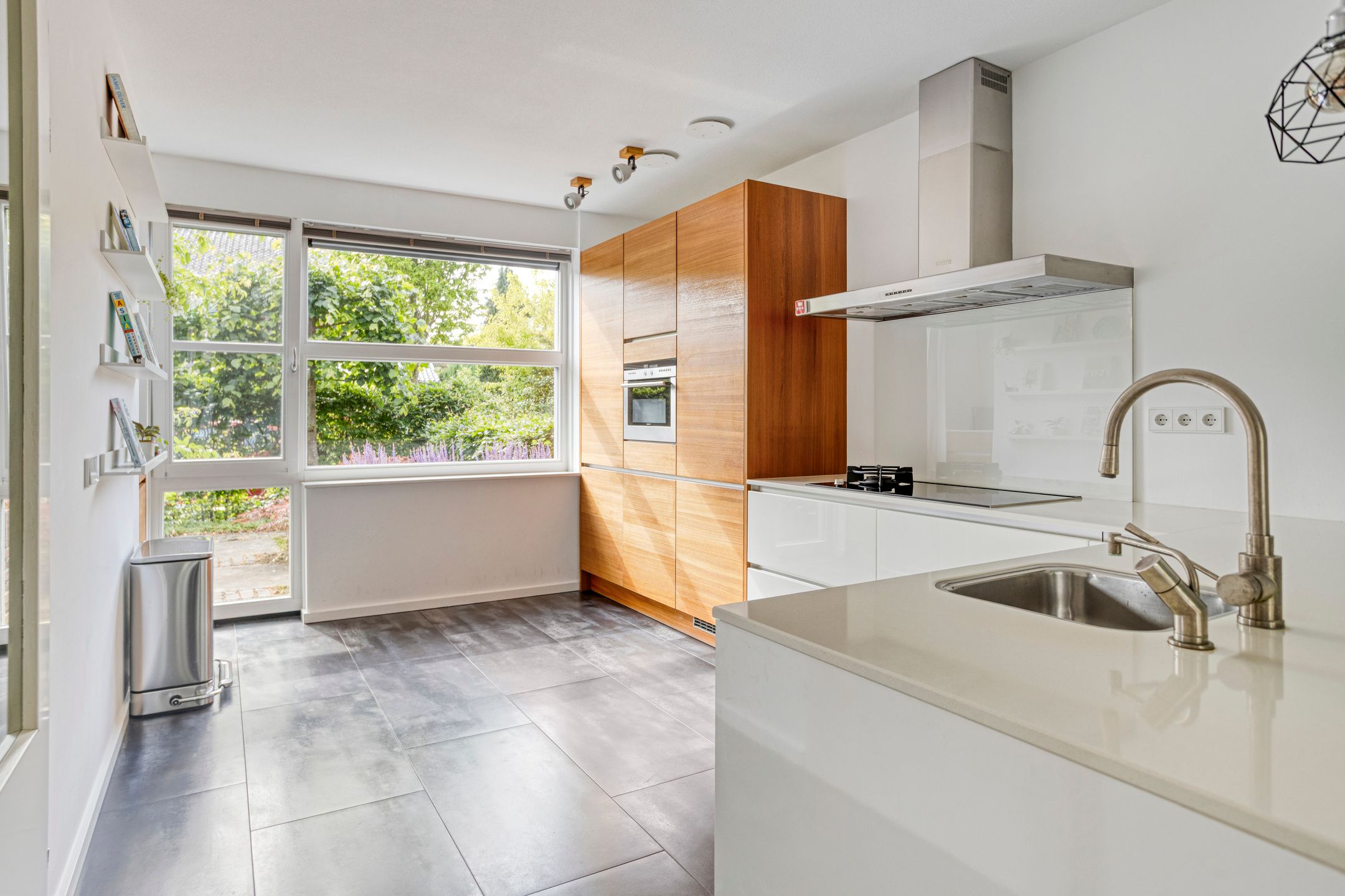 Foto 15 van Vondelstraat 10