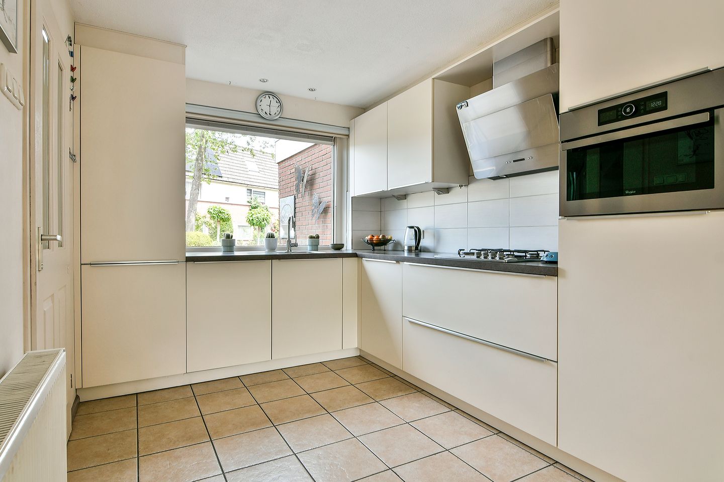 Foto 4 van Schweitzerstraat 58