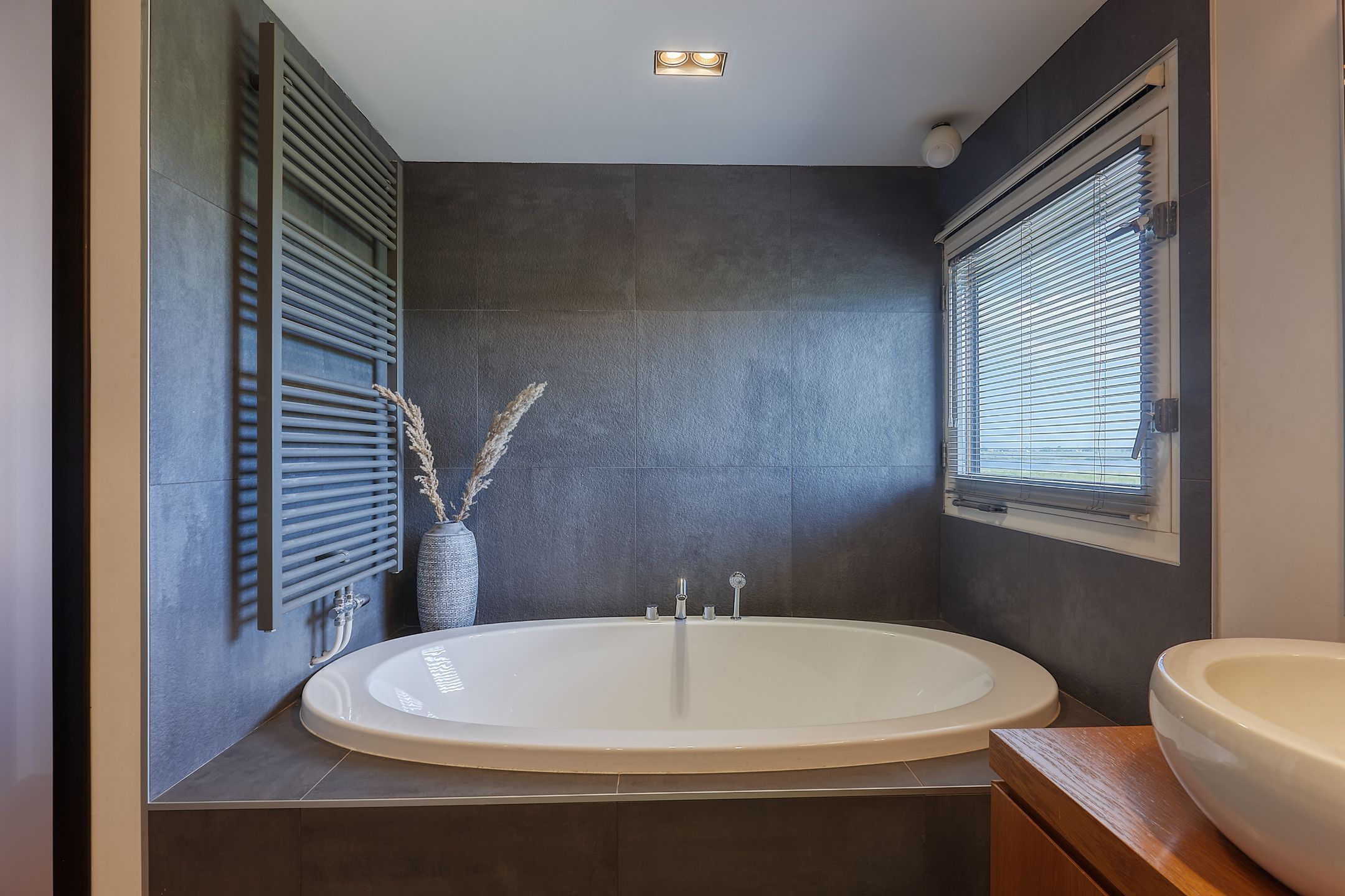 Foto 21 van Aalscholveroever 10