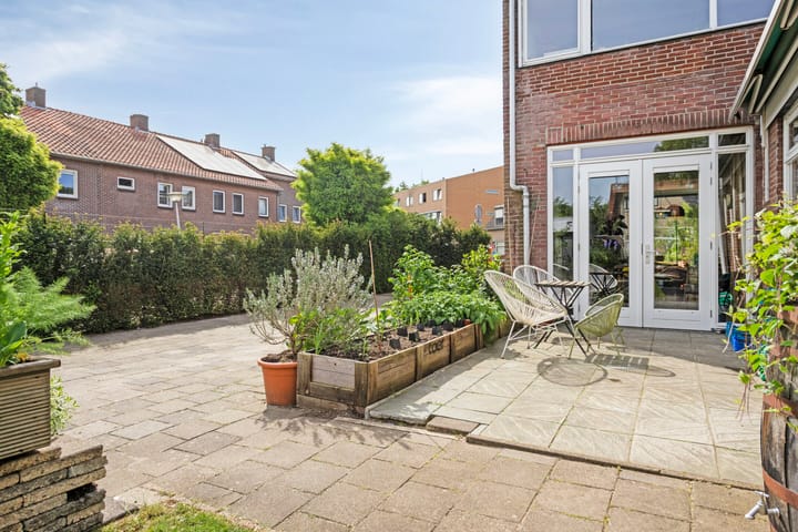 Foto 23 van Radiostraat 2