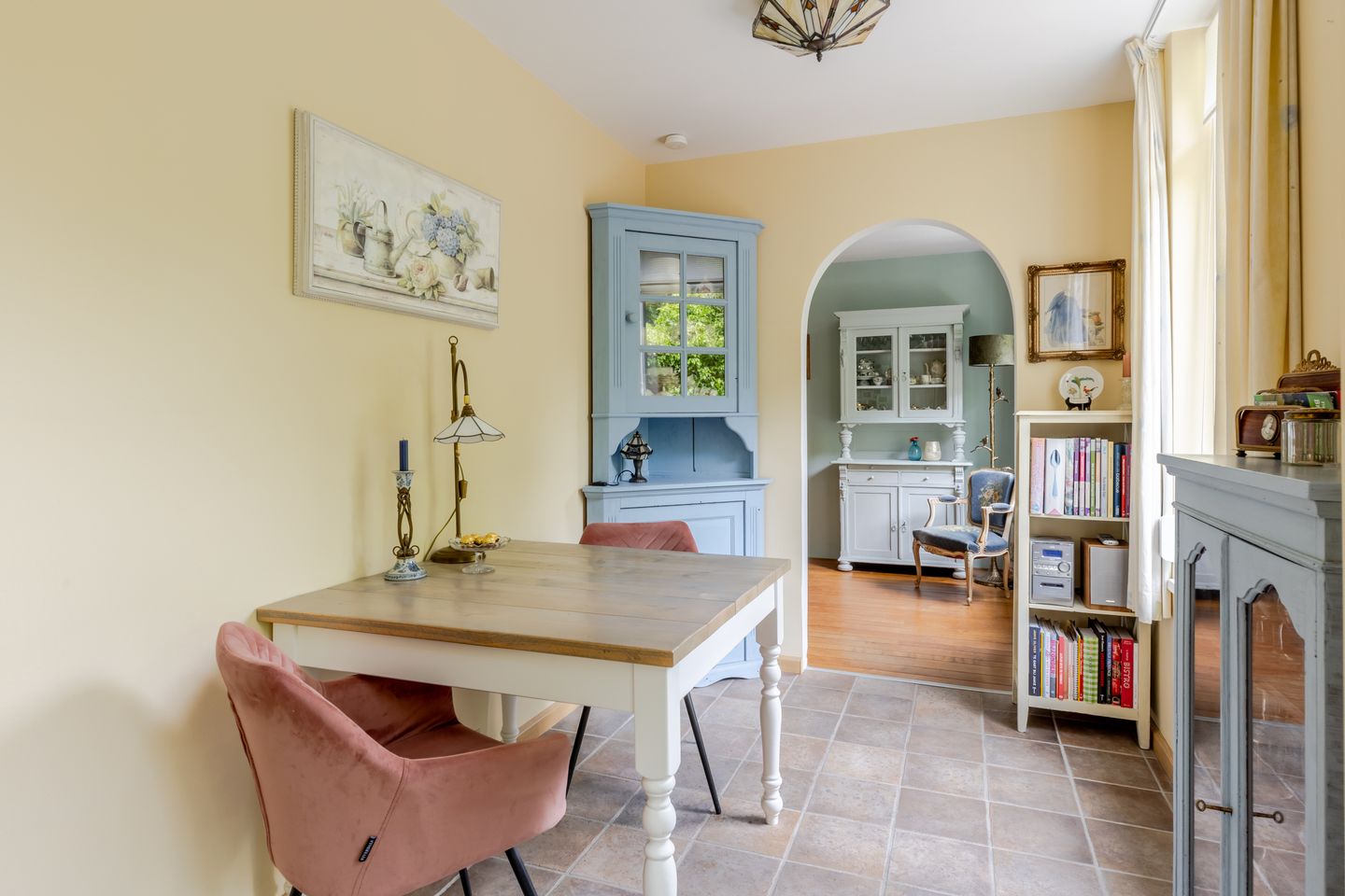 Photo 10 of Burg. Den Oudenstraat 2