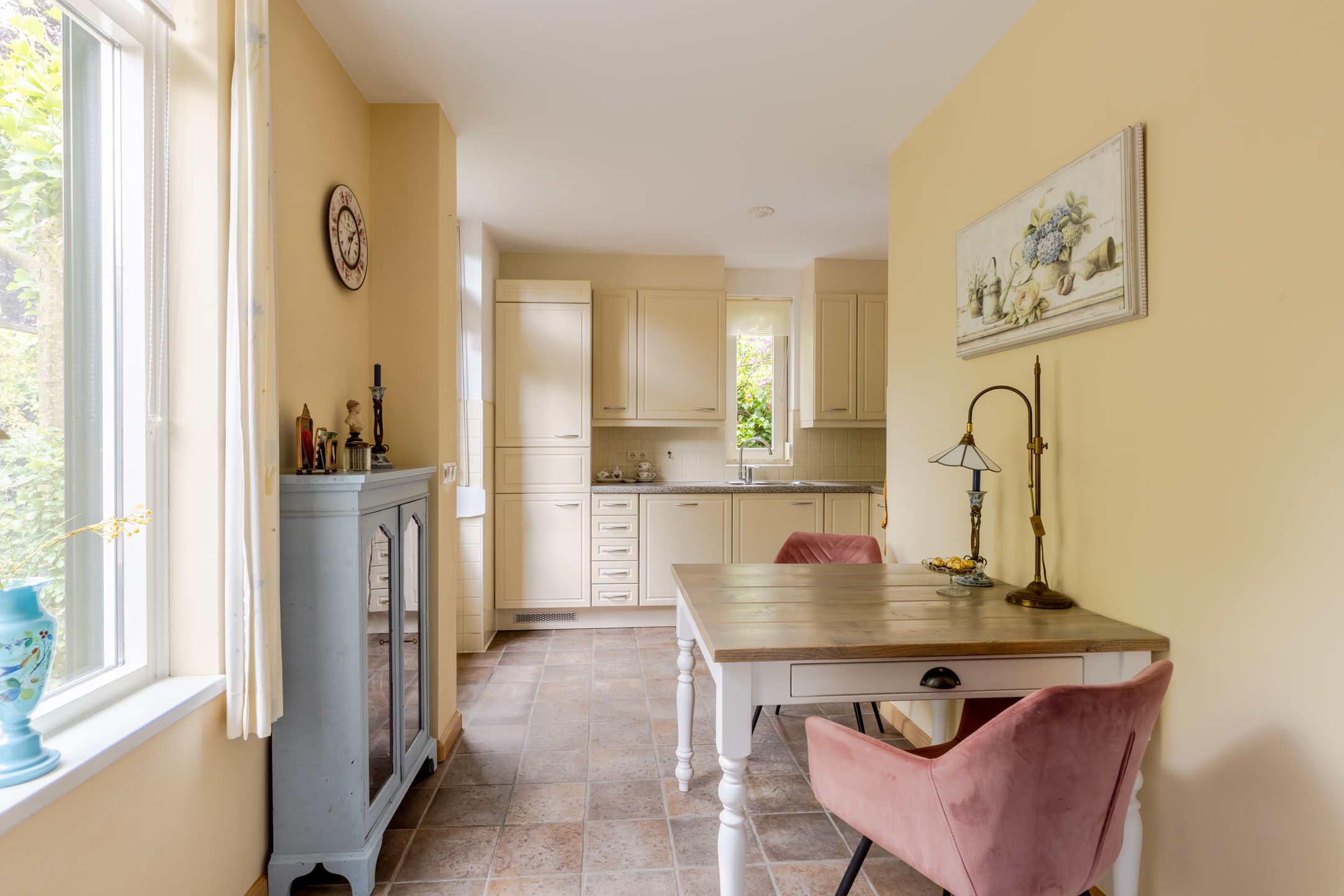 Photo 9 of Burg. Den Oudenstraat 2