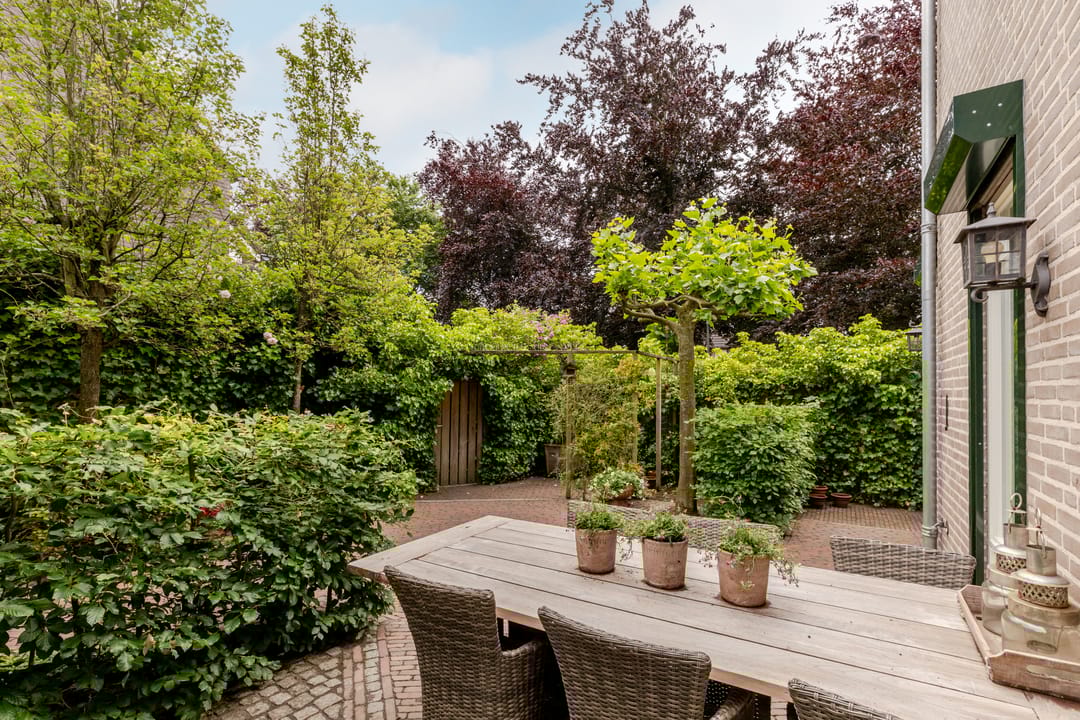 Photo 32 of Burg. Den Oudenstraat 2