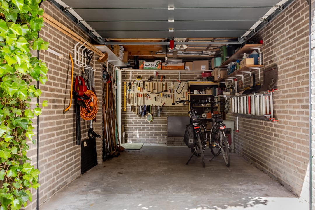 Photo 41 of Burg. Den Oudenstraat 2