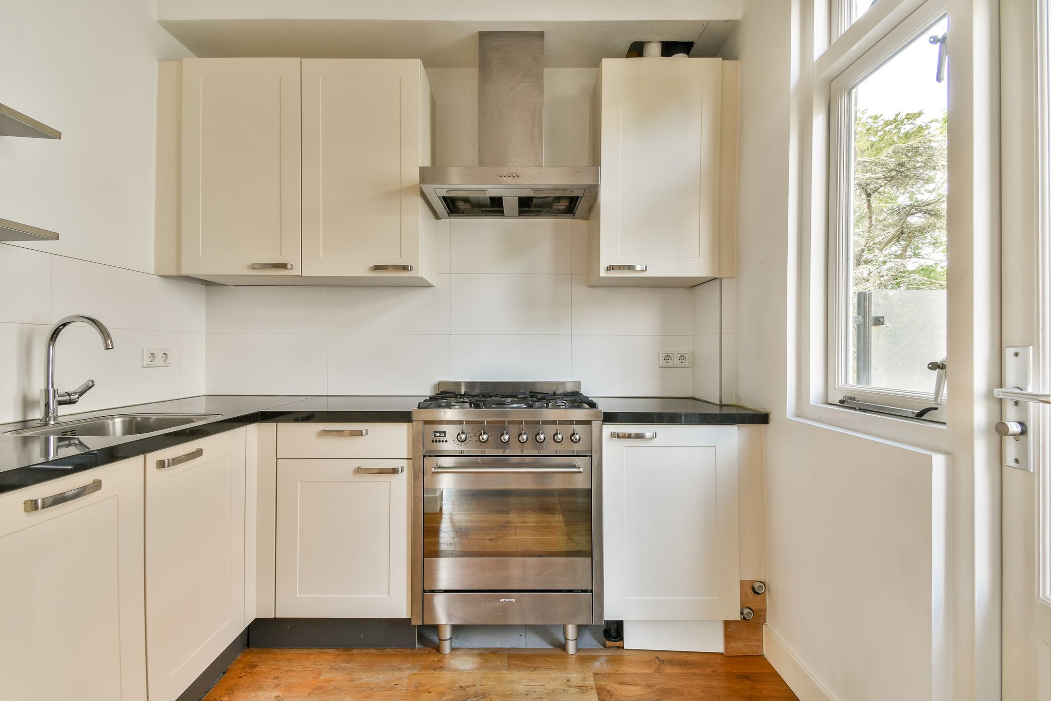 Foto 6 van Hoofdweg 25-A2