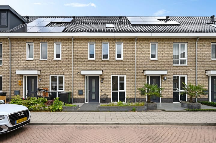 Foto 1 van Anna Ruyschstraat 15