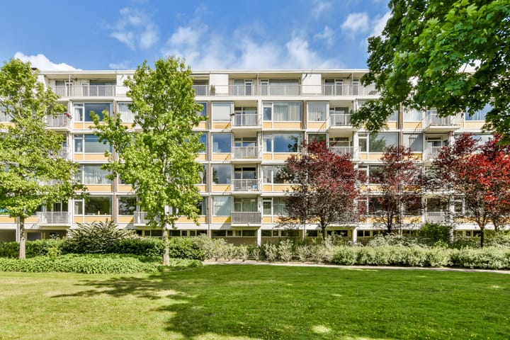 Photo 4 of Maarten Lutherweg 187