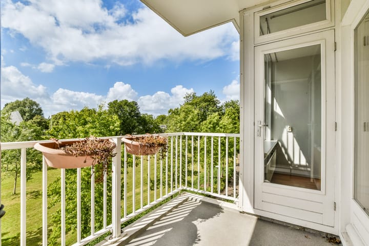 Photo 2 of Maarten Lutherweg 187