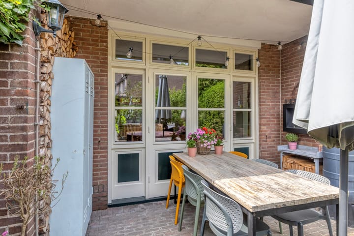 Foto 35 van W. de Vries Robbéweg 28