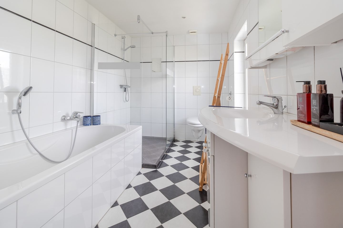 Photo 19 of Prinses Wilhelminaweg 12