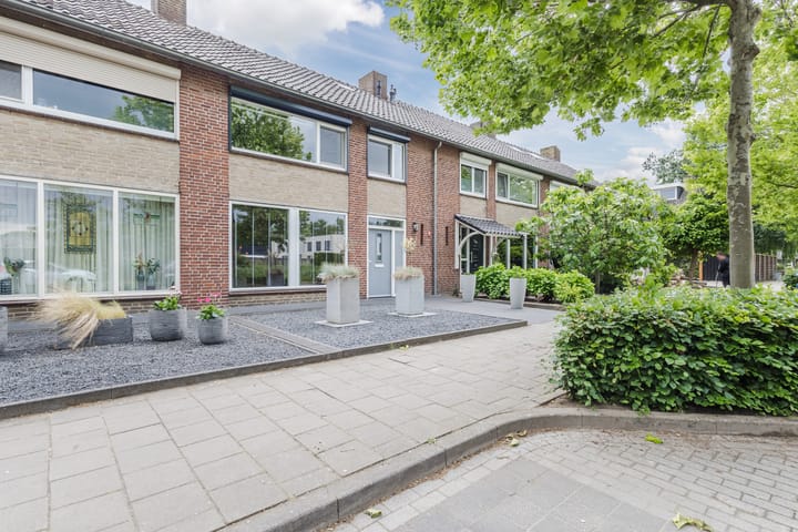 Foto 3 van Zwembadweg 5