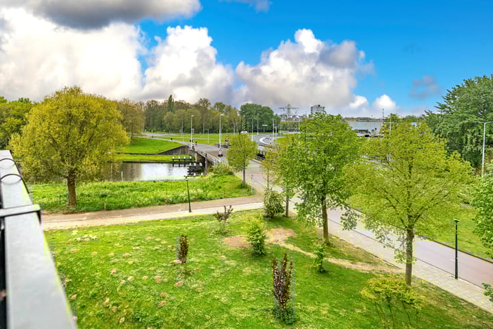 Photo 11 of Louis Armstronglaan 103