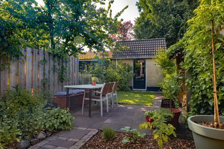 Photo 18 of Veldstraat 9