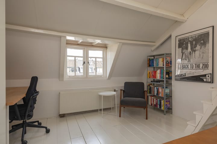 Photo 33 of Veldstraat 9