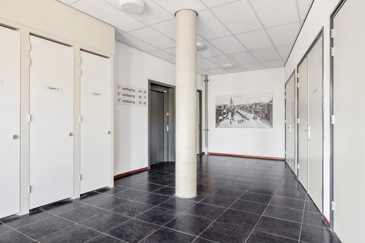 Foto 6 van Peter van Thaborplein 44